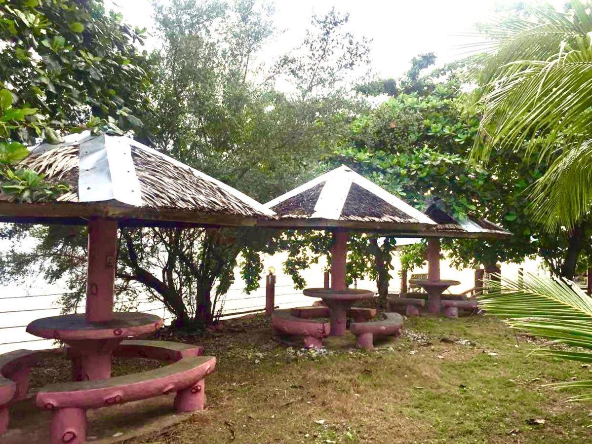 D'S Oceanview Beach Resort Siquijor Extérieur photo