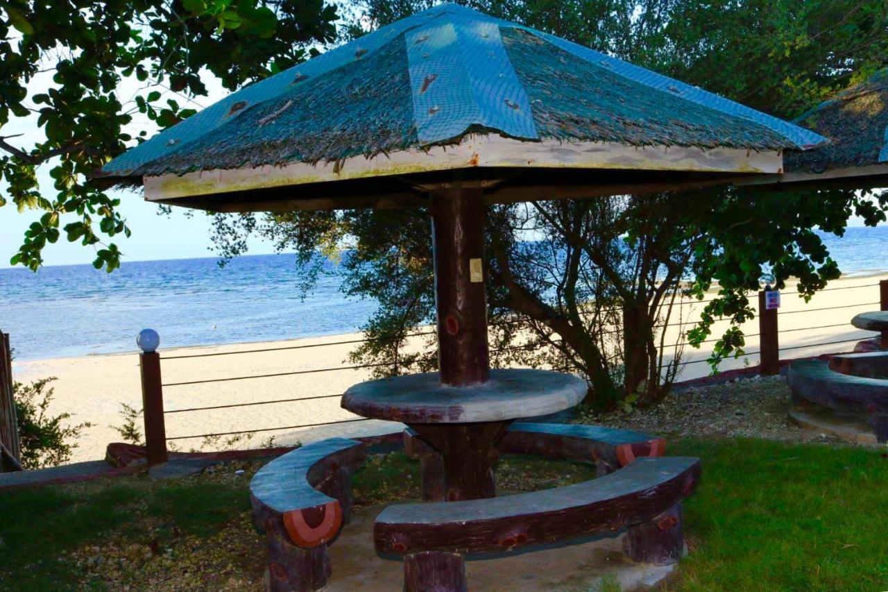 D'S Oceanview Beach Resort Siquijor Extérieur photo
